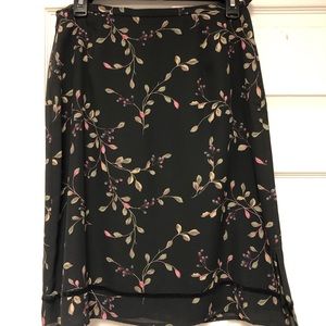 NWOT Women’s skirt size 8